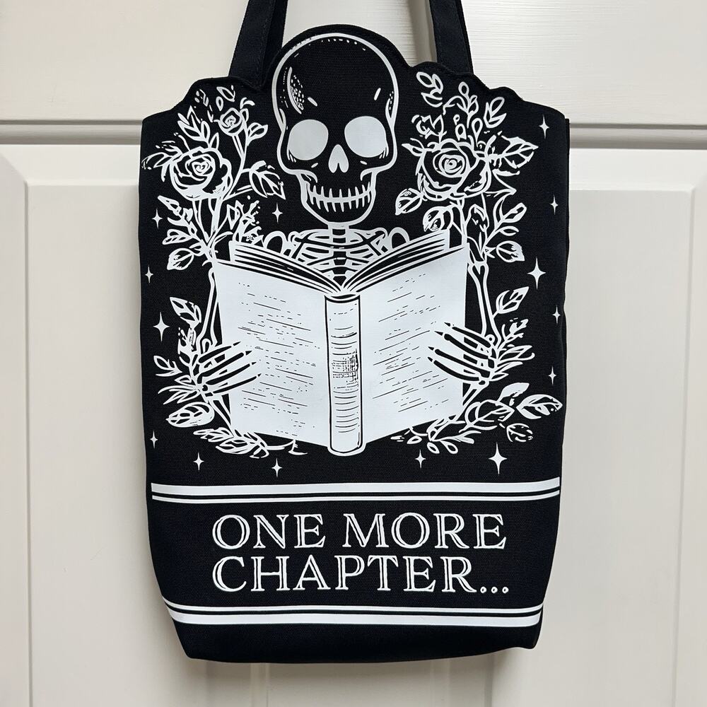 Loungefly One More Chapter BAM EXCLUSIVE Black Canvas Skull Book Tote Bag READ